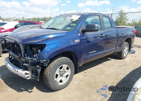 2010 Toyota Tundra Grade 5.7L V8 z USA, uszkodzony, nr VIN 5TFUW5F18AX144529